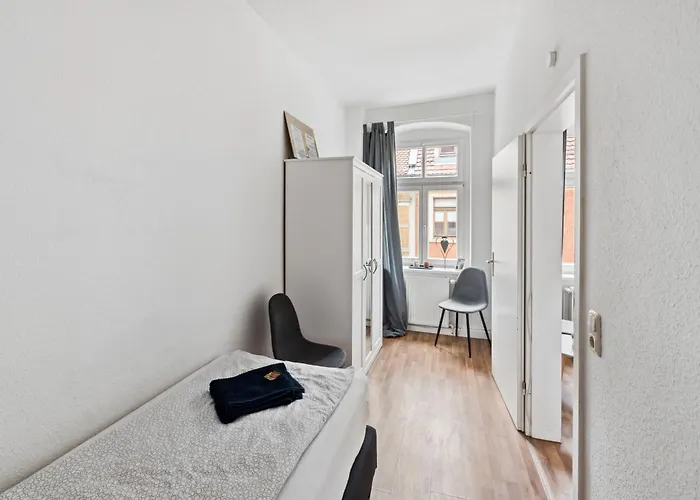 Home2Stay Apartments In Dresden Altstadt Daire