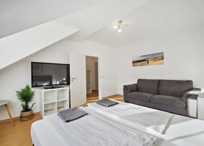 Home2Stay Apartments In Dresden Altstadt Daire