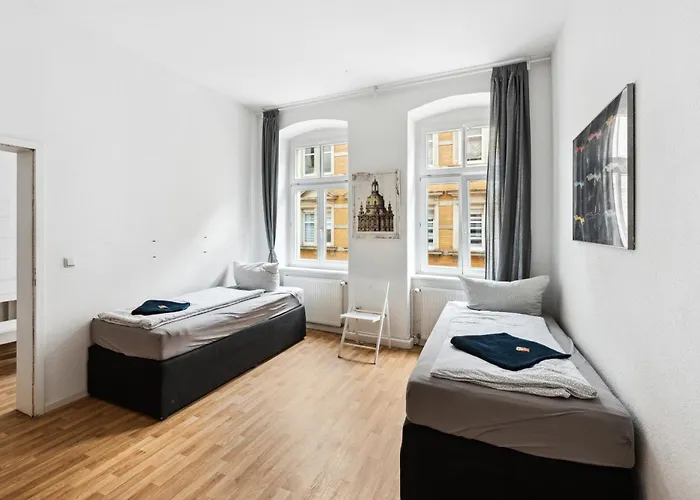 Home2Stay Apartments In Dresden Altstadt *