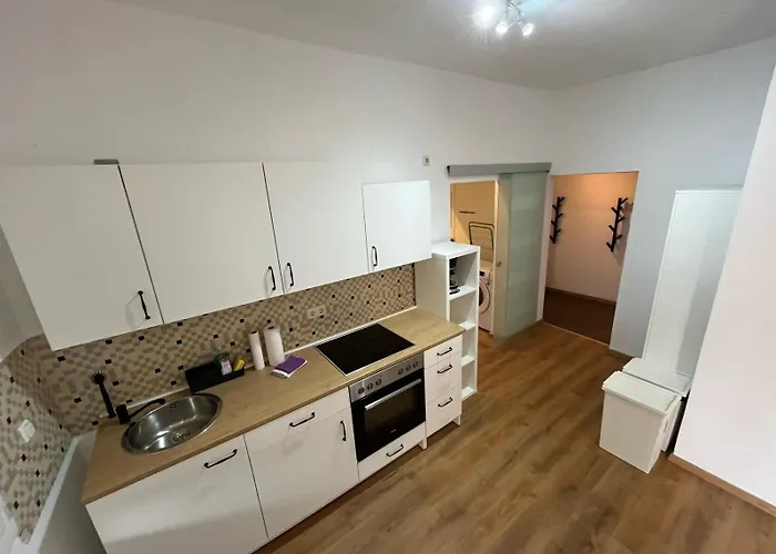 Home2stay In Altstadt