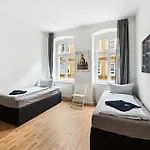 Home2stay In Altstadt *