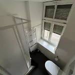 Home2stay In Altstadt